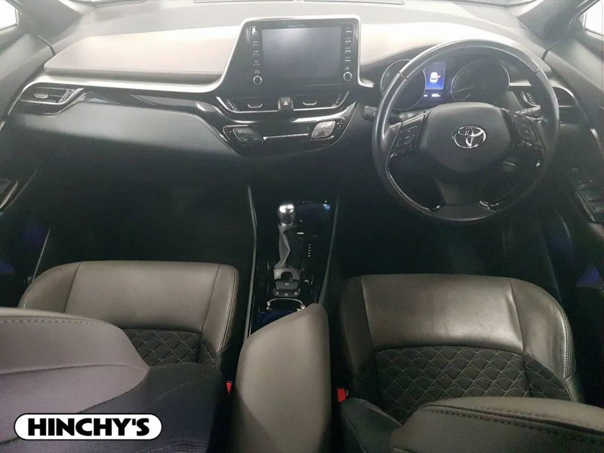 Toyota C-HR 1.8 Hybrid SOL - Image 3