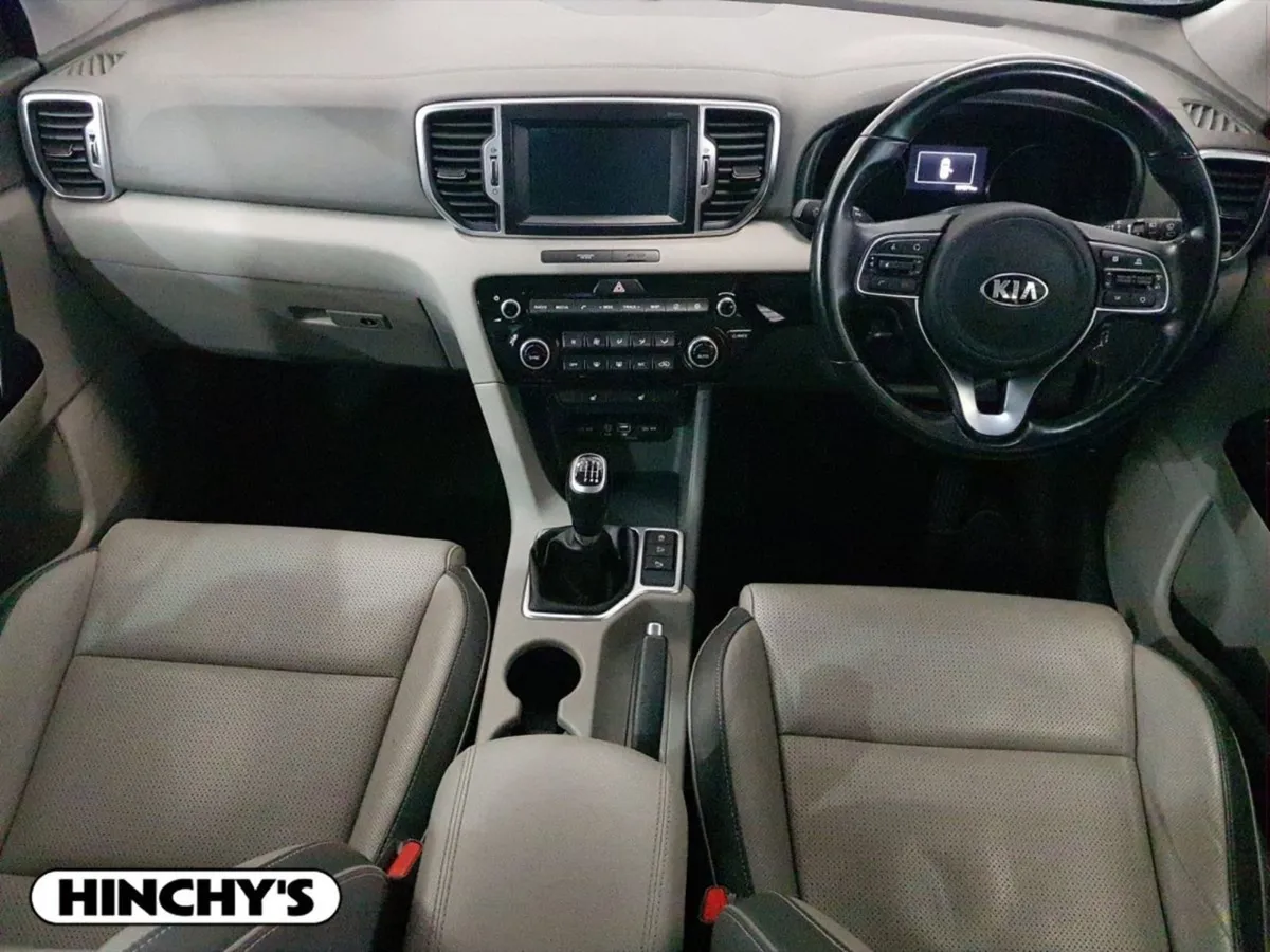 Kia Sportage 1.7 Platinum S - Image 3