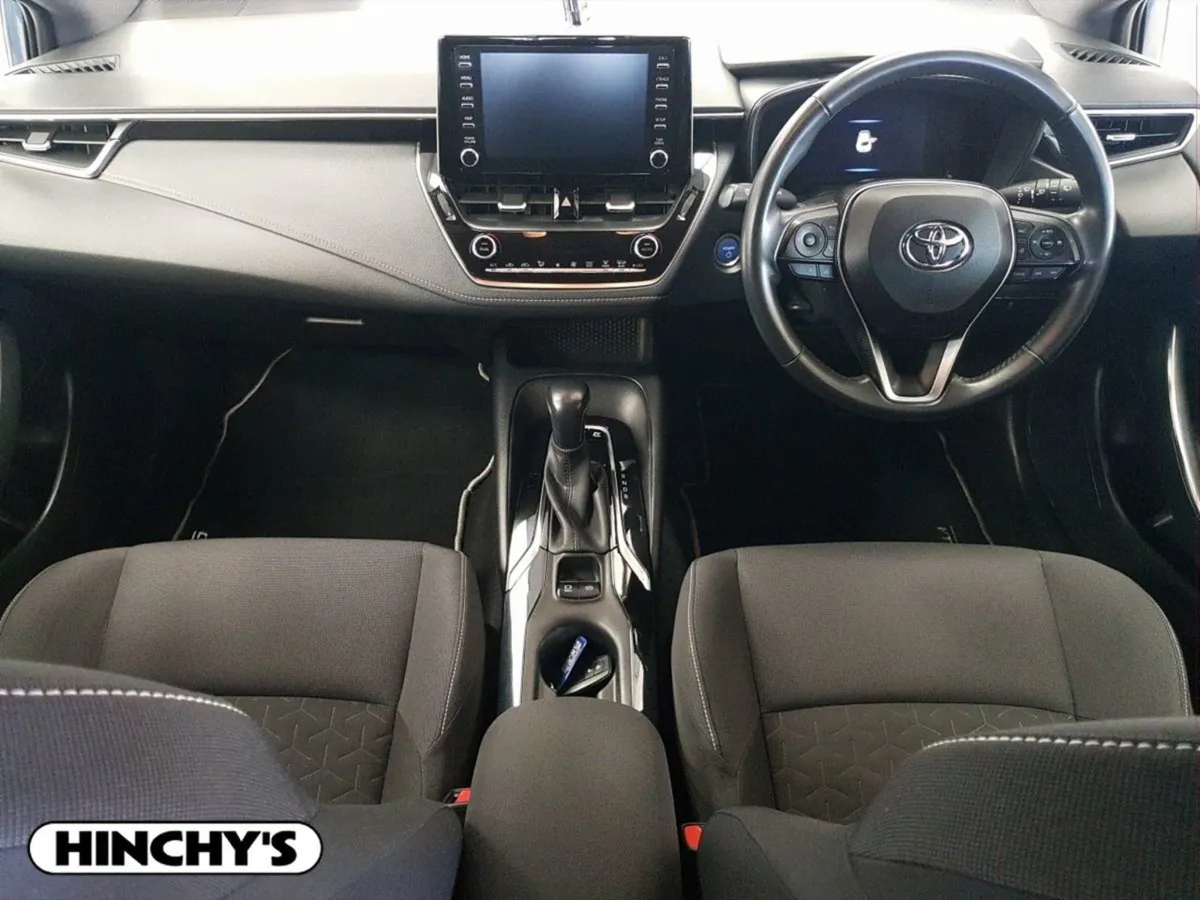 Toyota Corolla 1.8 Hybrid Luna Hatchback - Image 3