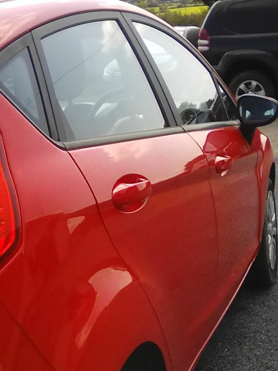 Ford Fiesta 2015 - Image 4