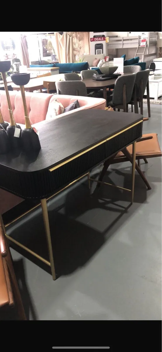 Desk/vanity table - Image 4