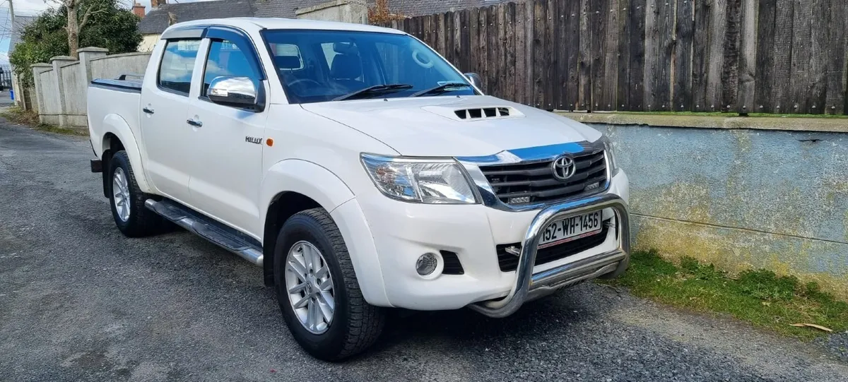 2015 Toyota Hilux D4D 4DR Double Cab - Image 1