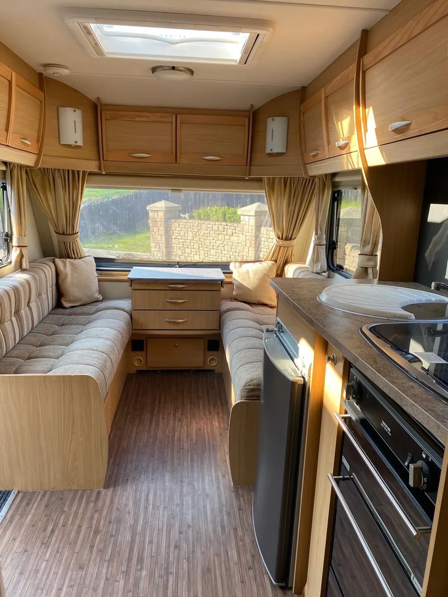 Caravan - Image 3