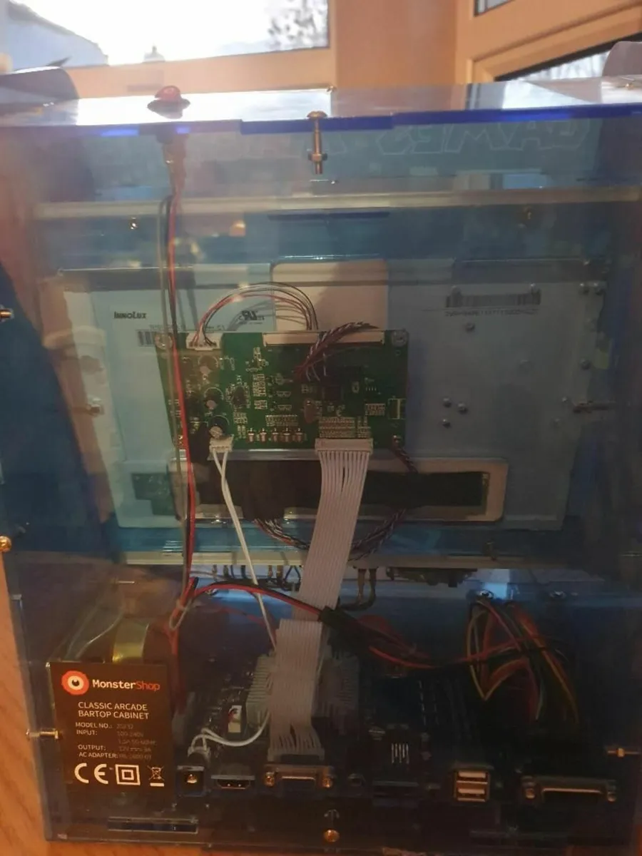 Arcade Machine - Image 2
