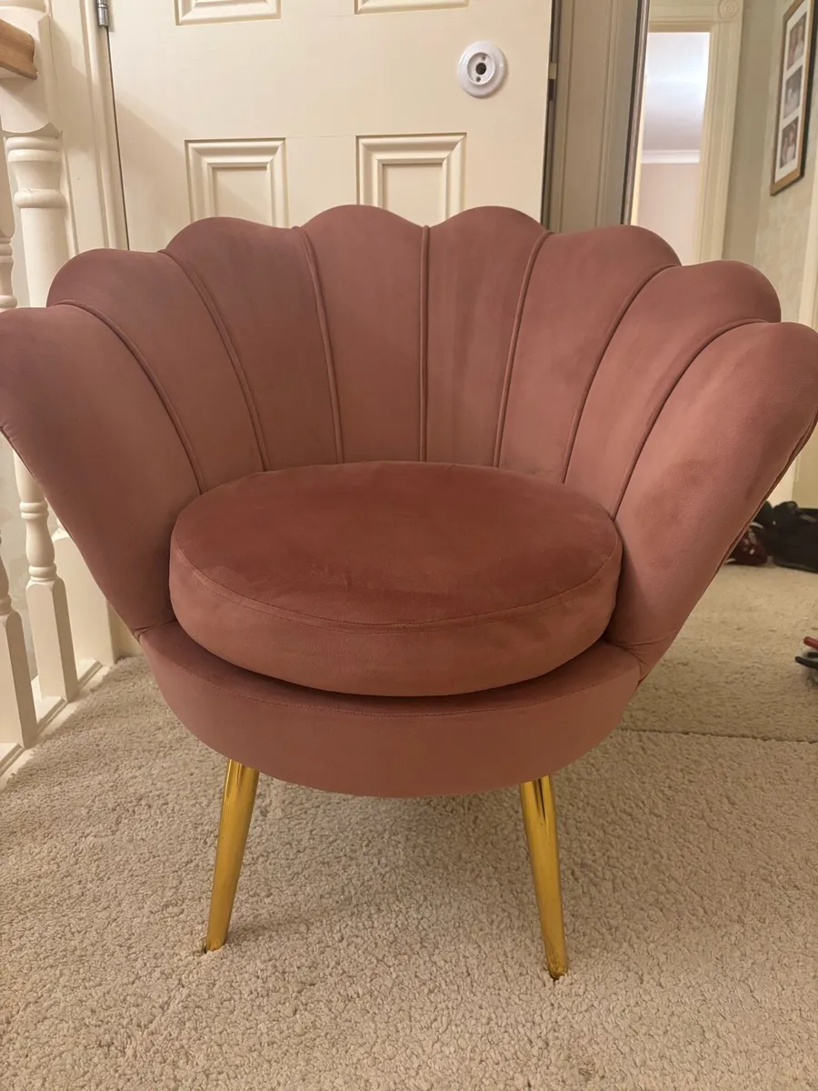 Arm chair/vanity chair - Image 1