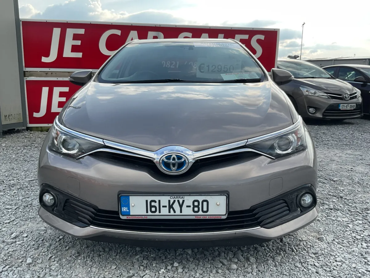TOYOTA AURIS HYBRID SOL AUTOMATIC - Image 3