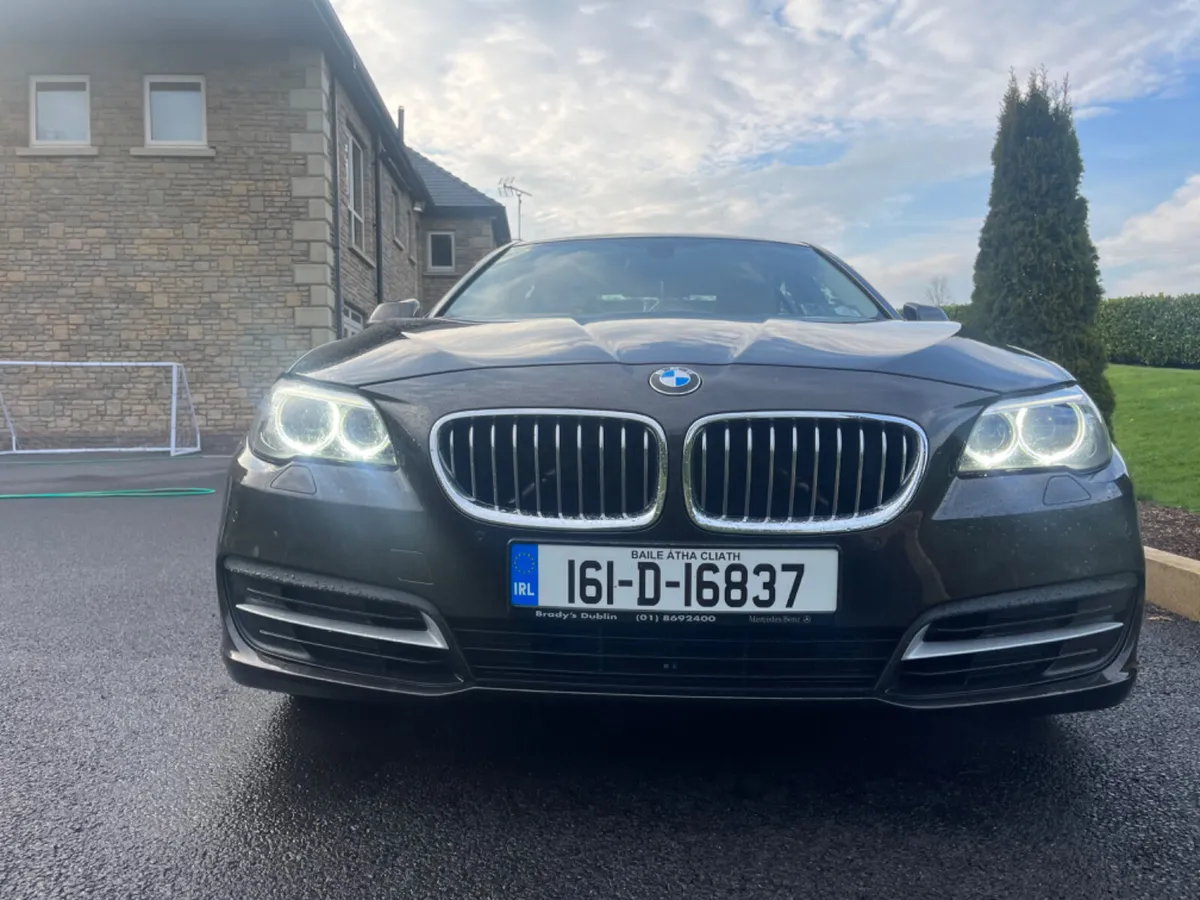 BMW 5-Series 2016 - Image 2