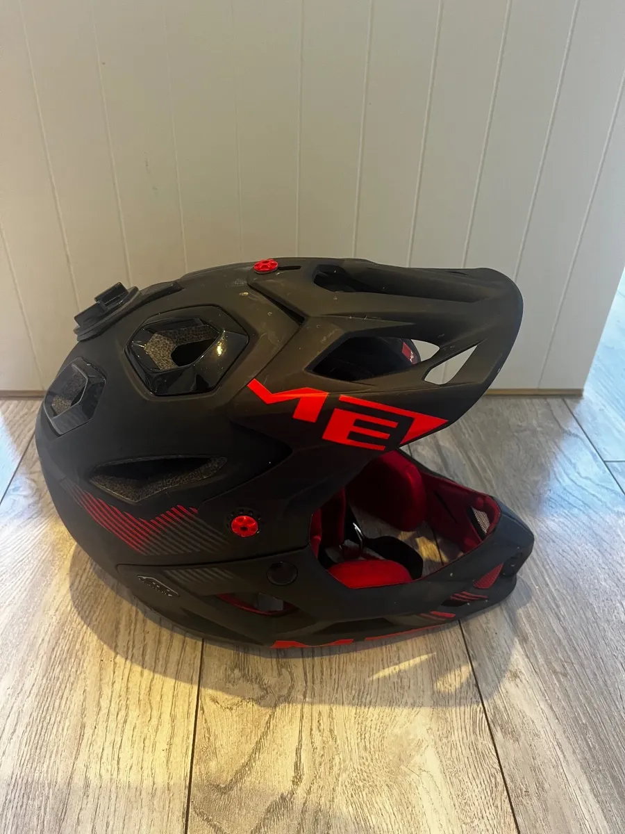 Met Parachute downhill mountain bike helmet - Image 1