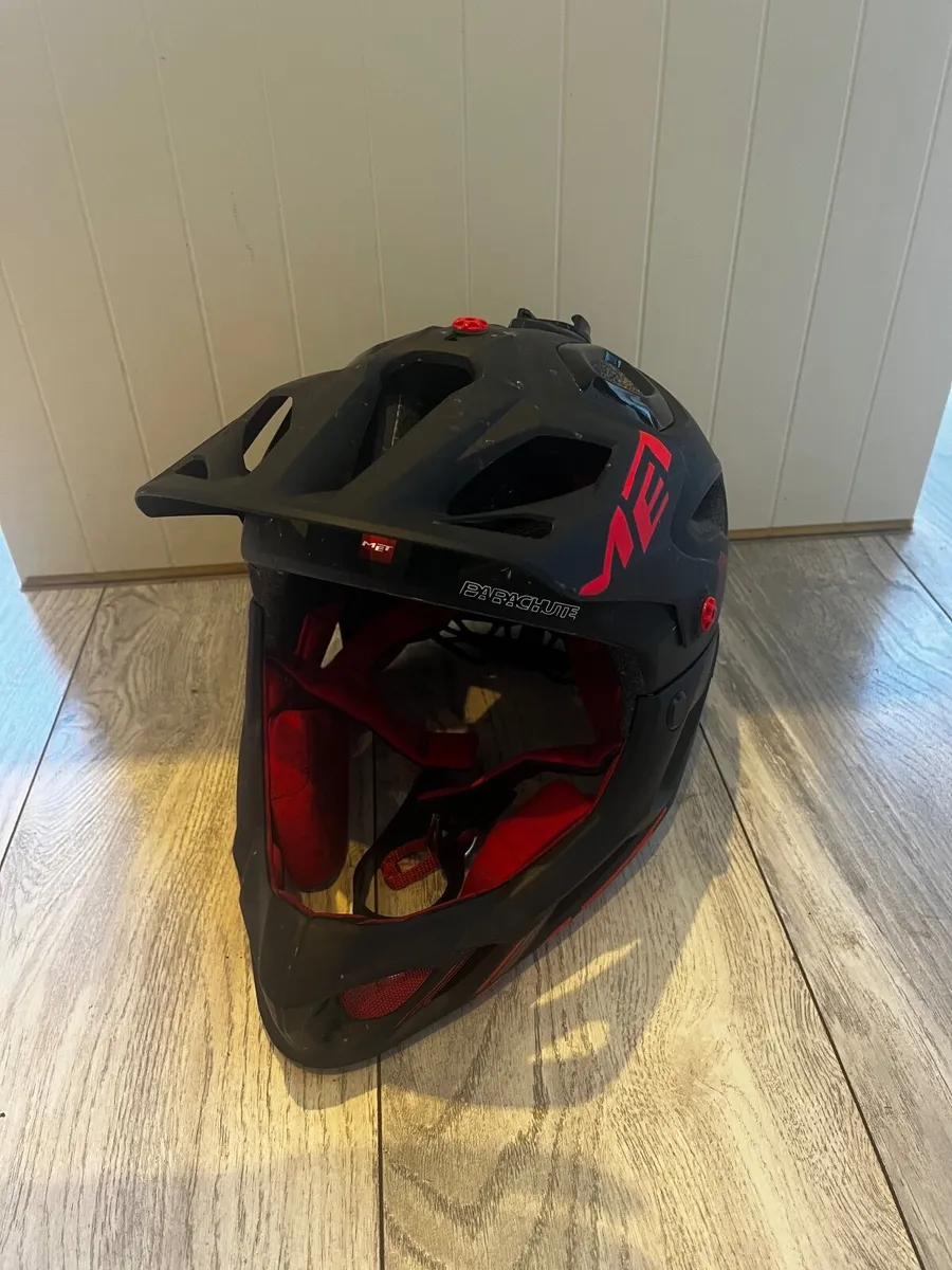 Met Parachute downhill mountain bike helmet - Image 3
