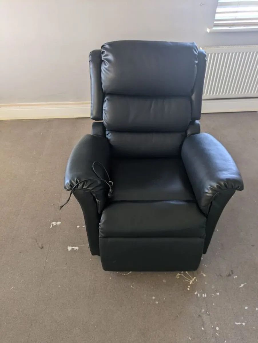 orthopedic chair electric - Image 3
