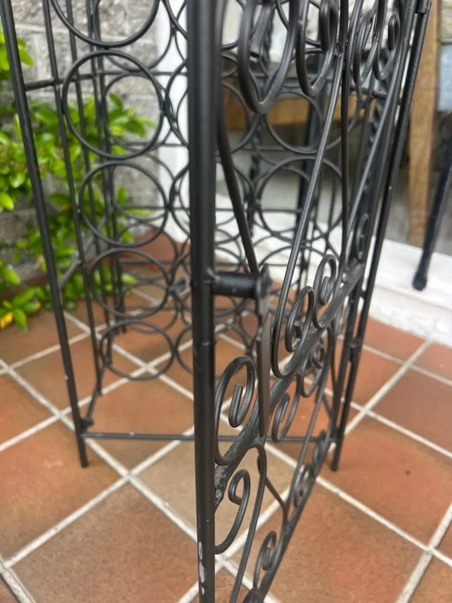 Metal frame wine rack with door - Image 4