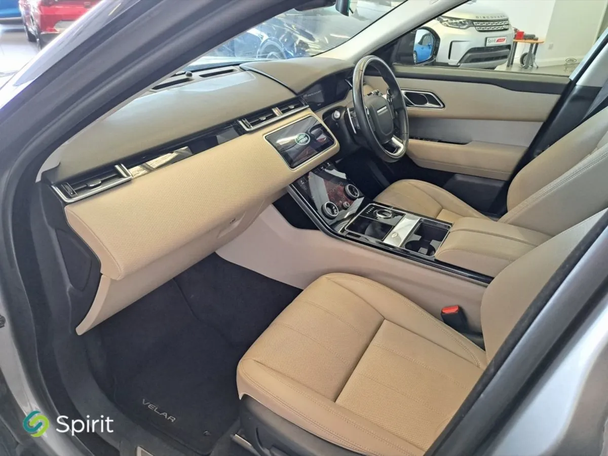 Land Rover Range Rover Velar R Dynamic 240HP PANR - Image 4