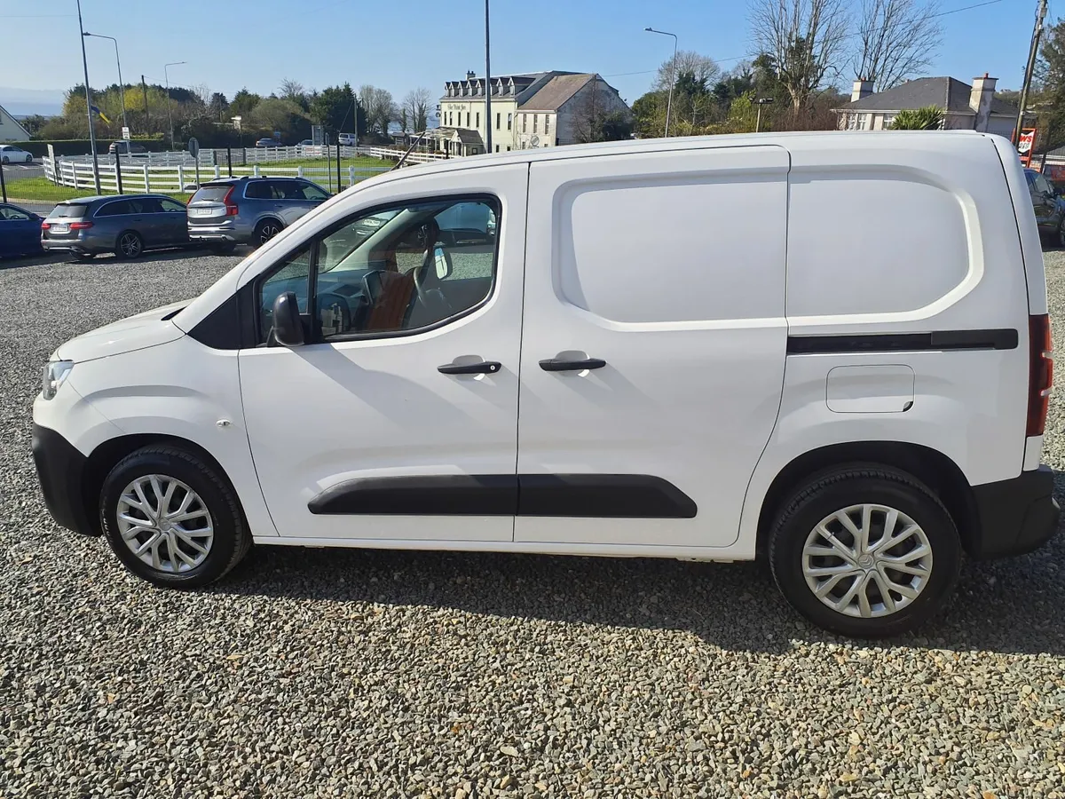 2019 Citroen Berlingo Entreprise **€45 Per Week** - Image 4
