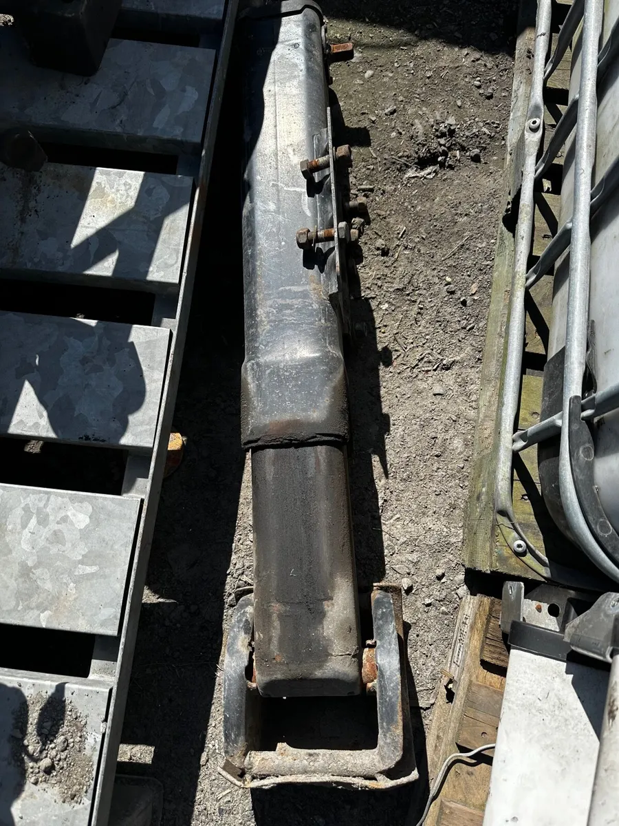 JOST  landing legs - Image 4