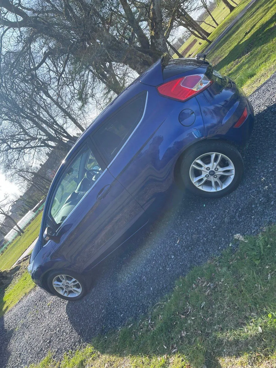 Ford fiesta - Image 4