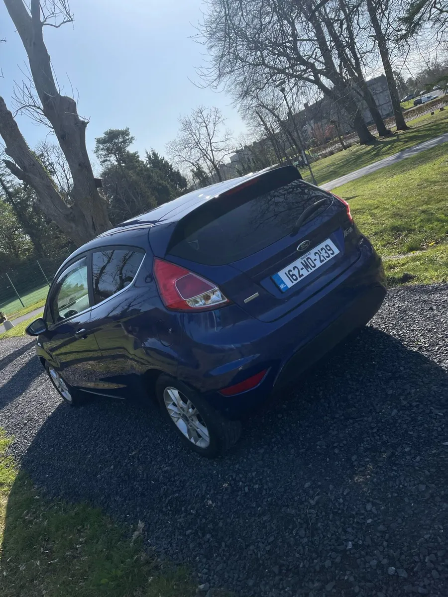 Ford fiesta - Image 4