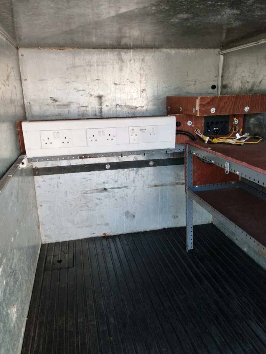 Broniss Galvanized Trailer - Image 3