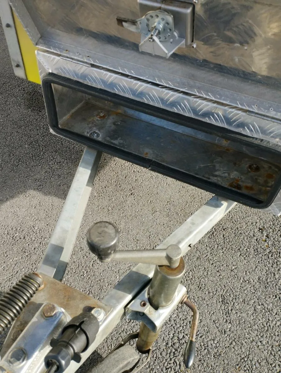 Broniss Galvanized Trailer - Image 4