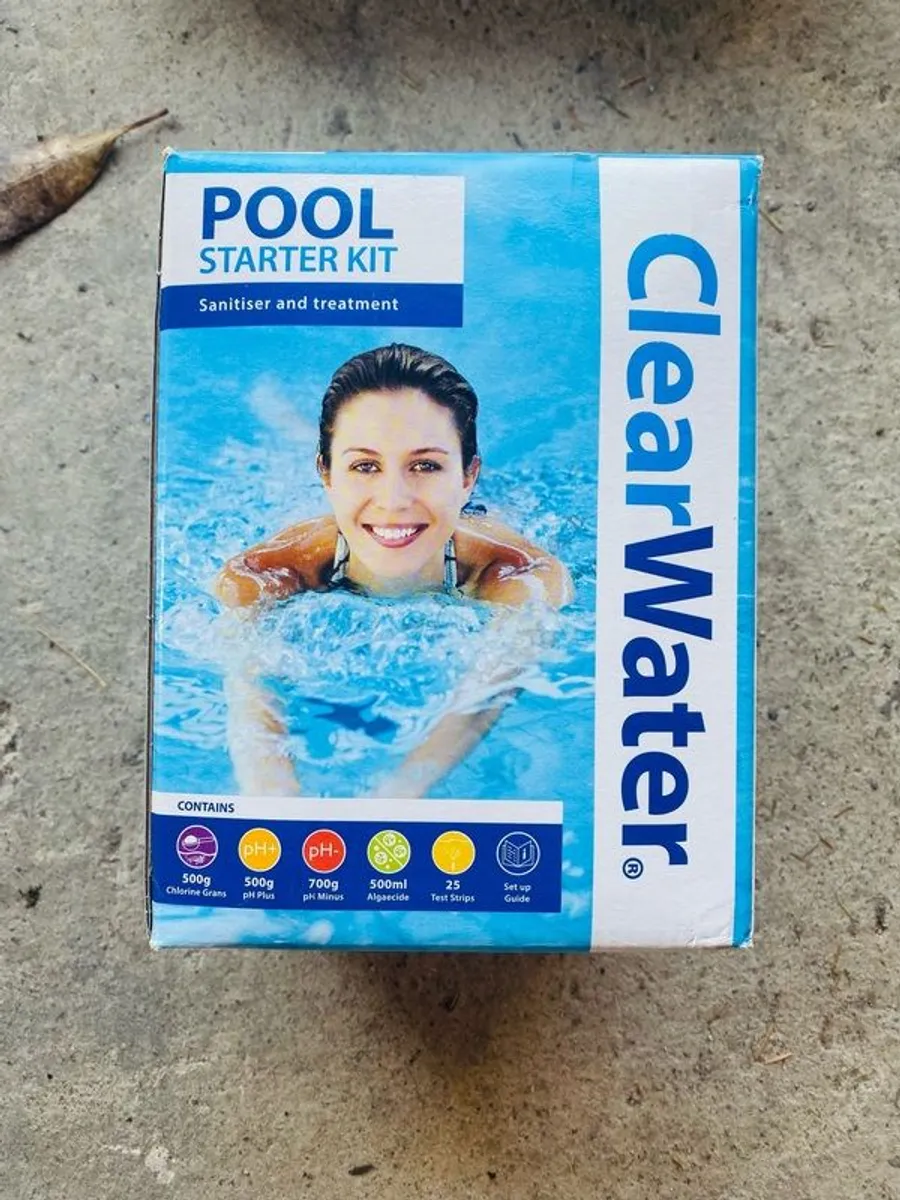 Clearwater Pool Starter Kit with filters and solar pool cover - Image 1