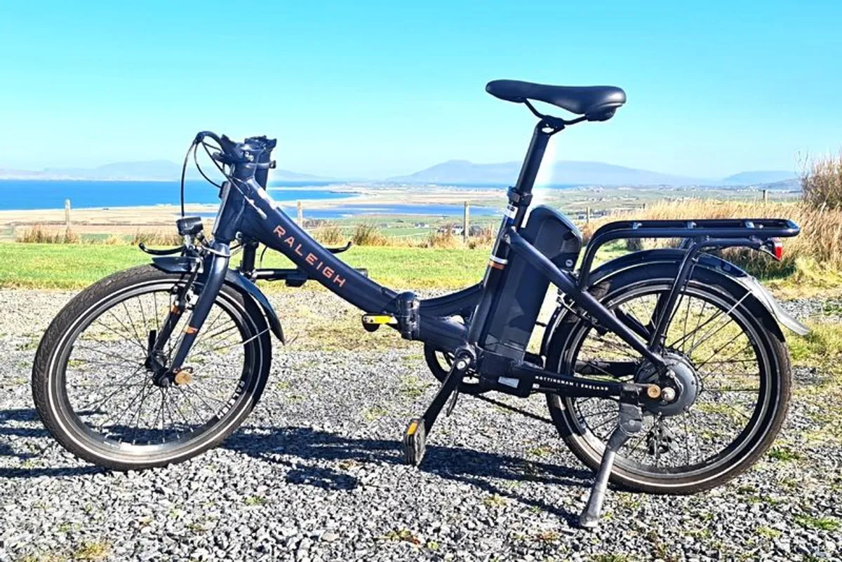 Raleigh Stow-E-Way Electric Fold-up City Bike for Sale - Image 2