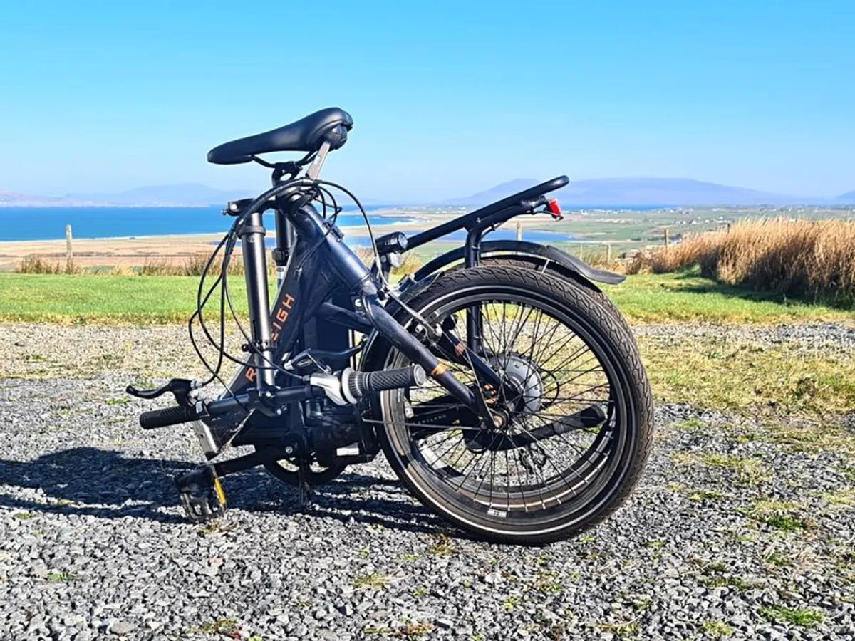 Raleigh Stow-E-Way Electric Fold-up City Bike for Sale - Image 4