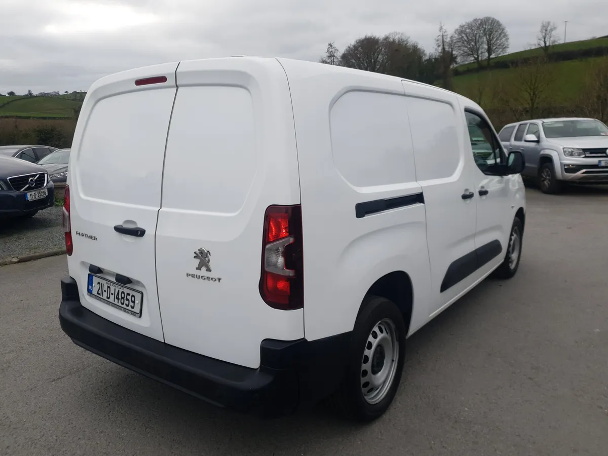 Peugeot Partner 2021 Lwb 100 bhp 1000kg - Image 4