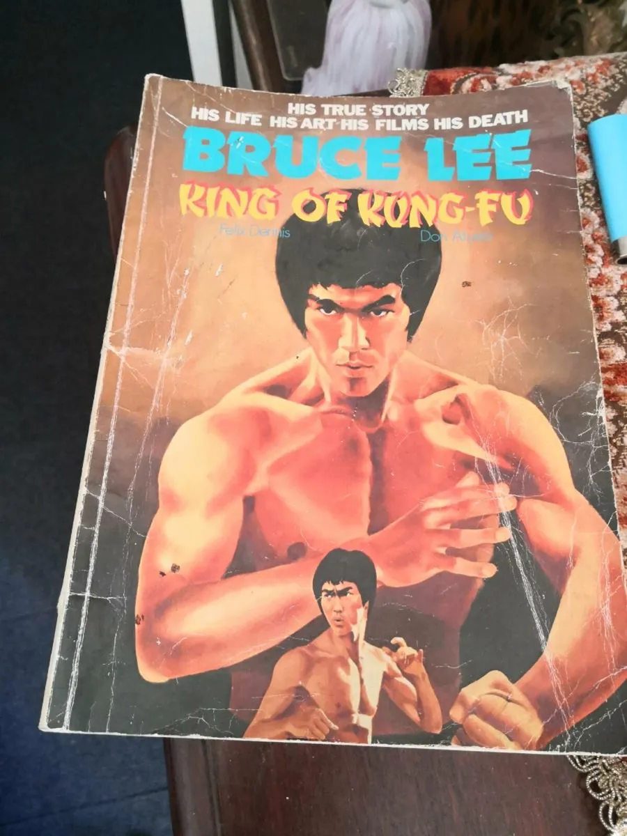 Bruce Lee 1974 book - Image 1