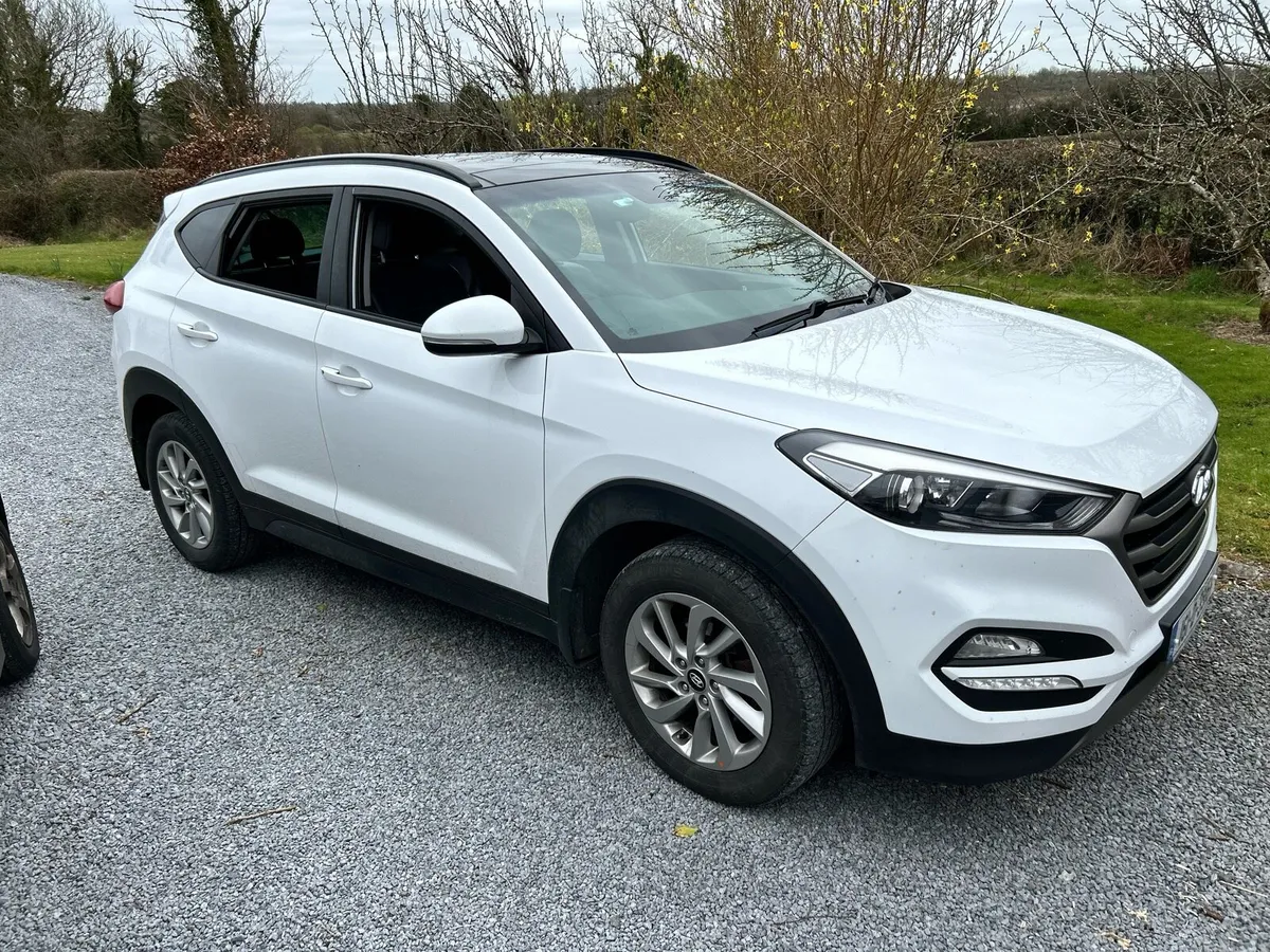 Hyundai Tucson**Top spec reduced to sell** - Image 1