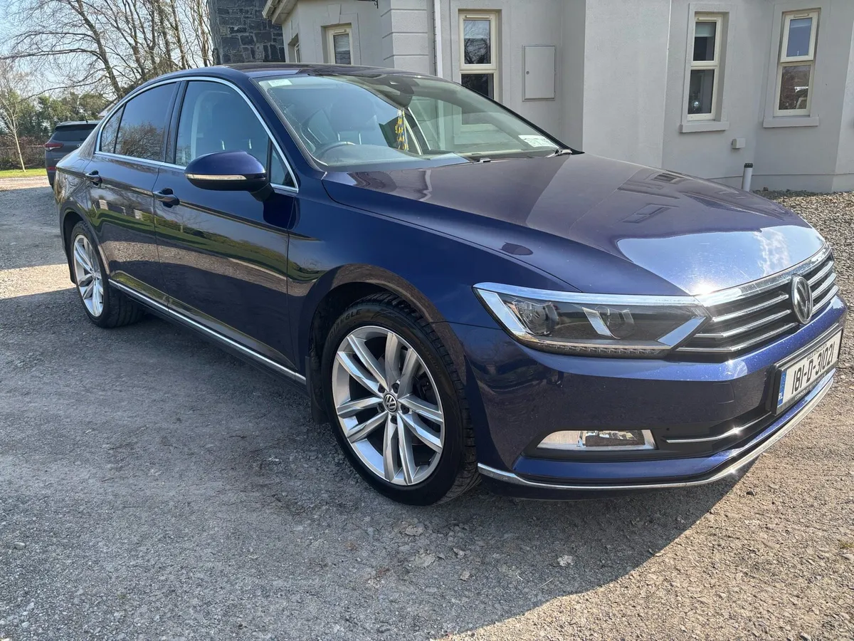 Volkswagen Passat  Highline - Image 4