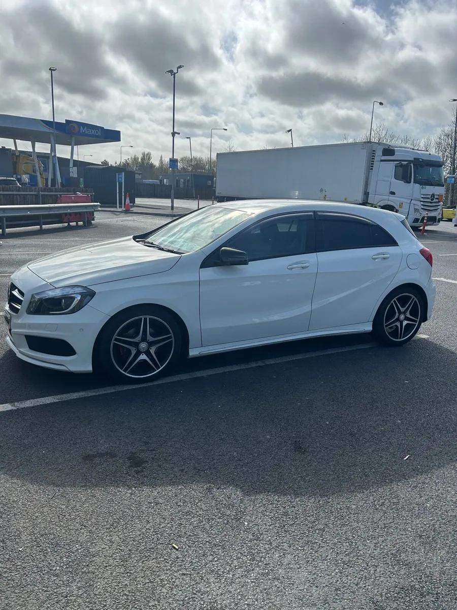 Mercedes-Benz A-Class Sport edition amg line 2015 - Image 1