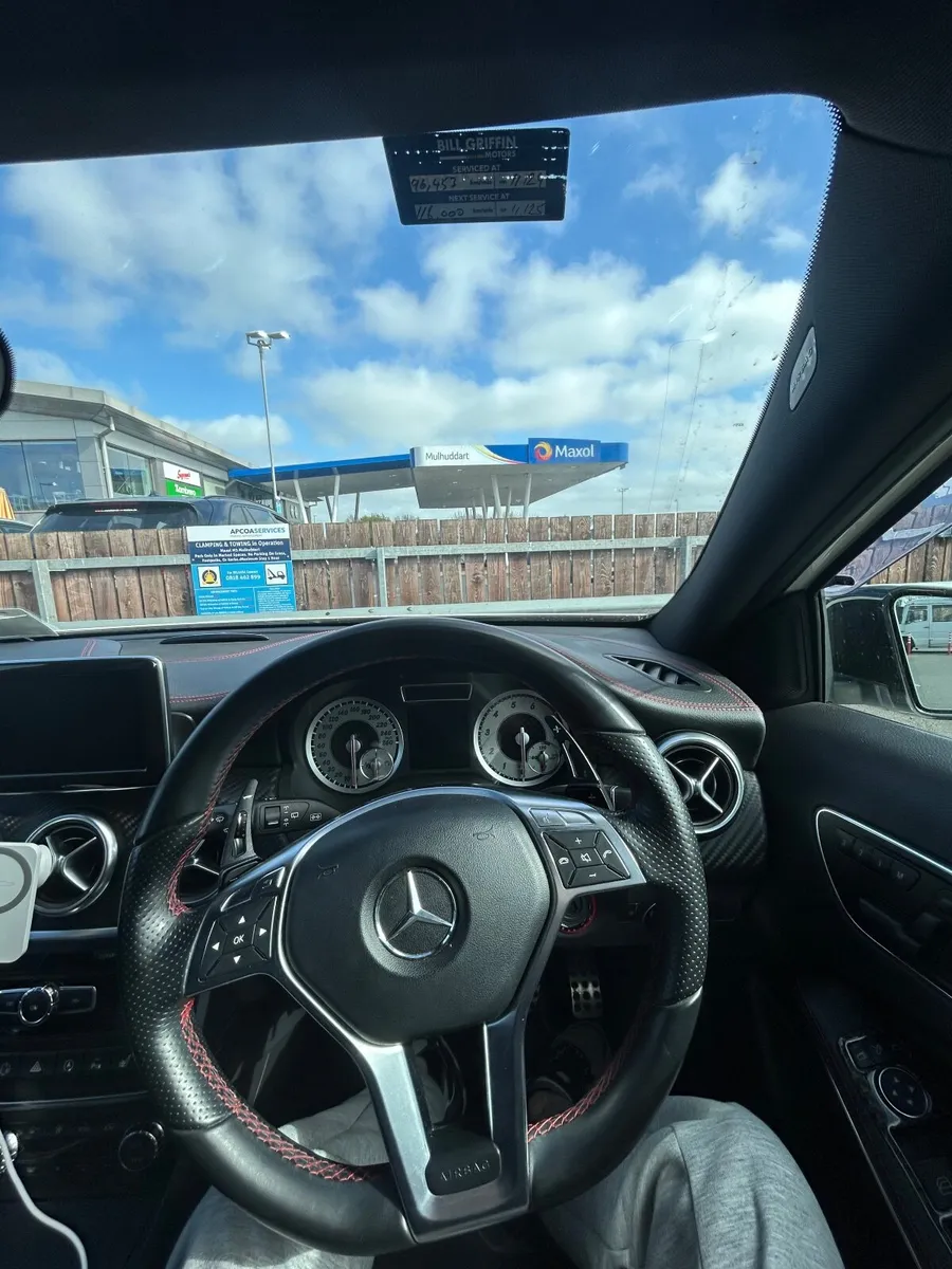 Mercedes-Benz A-Class Sport edition amg line 2015 - Image 4