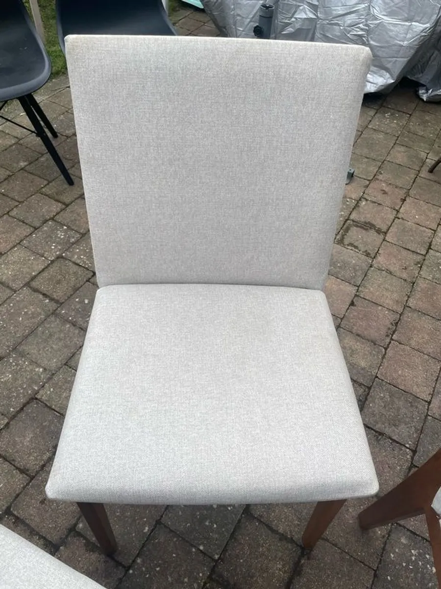 4 Dining Table Chairs - Image 1