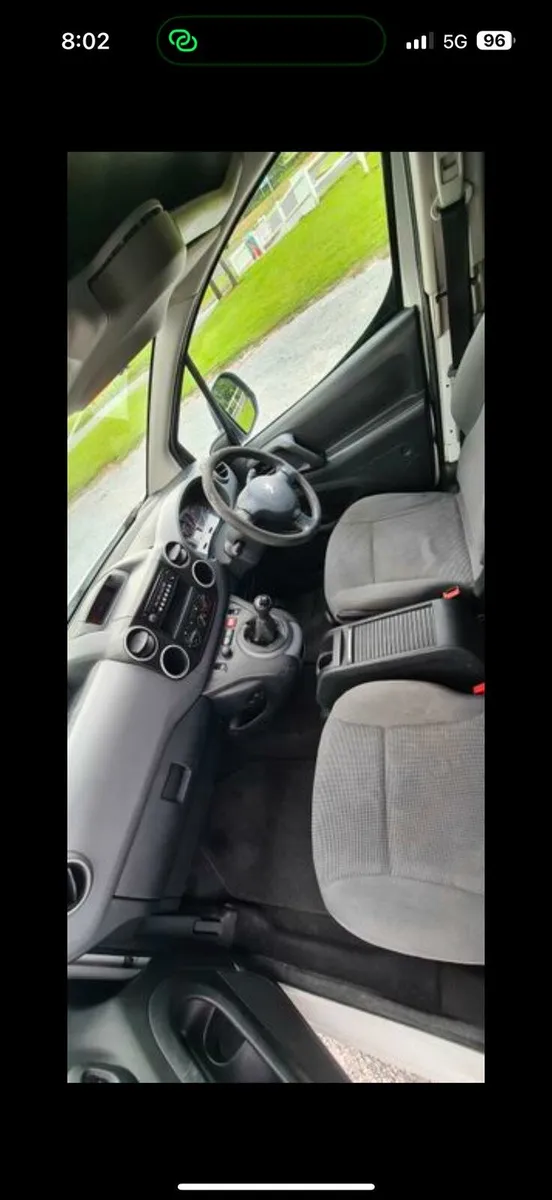 Peugeot partner  €2450 - Image 2