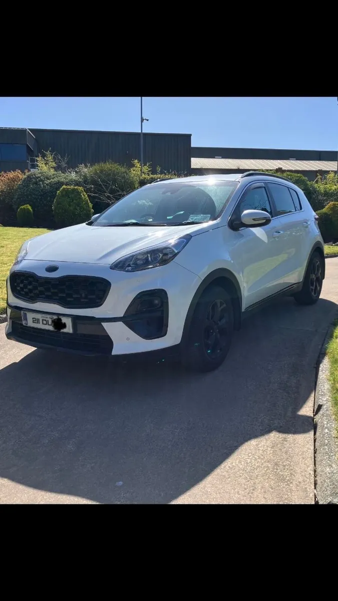 Car - Image 1
