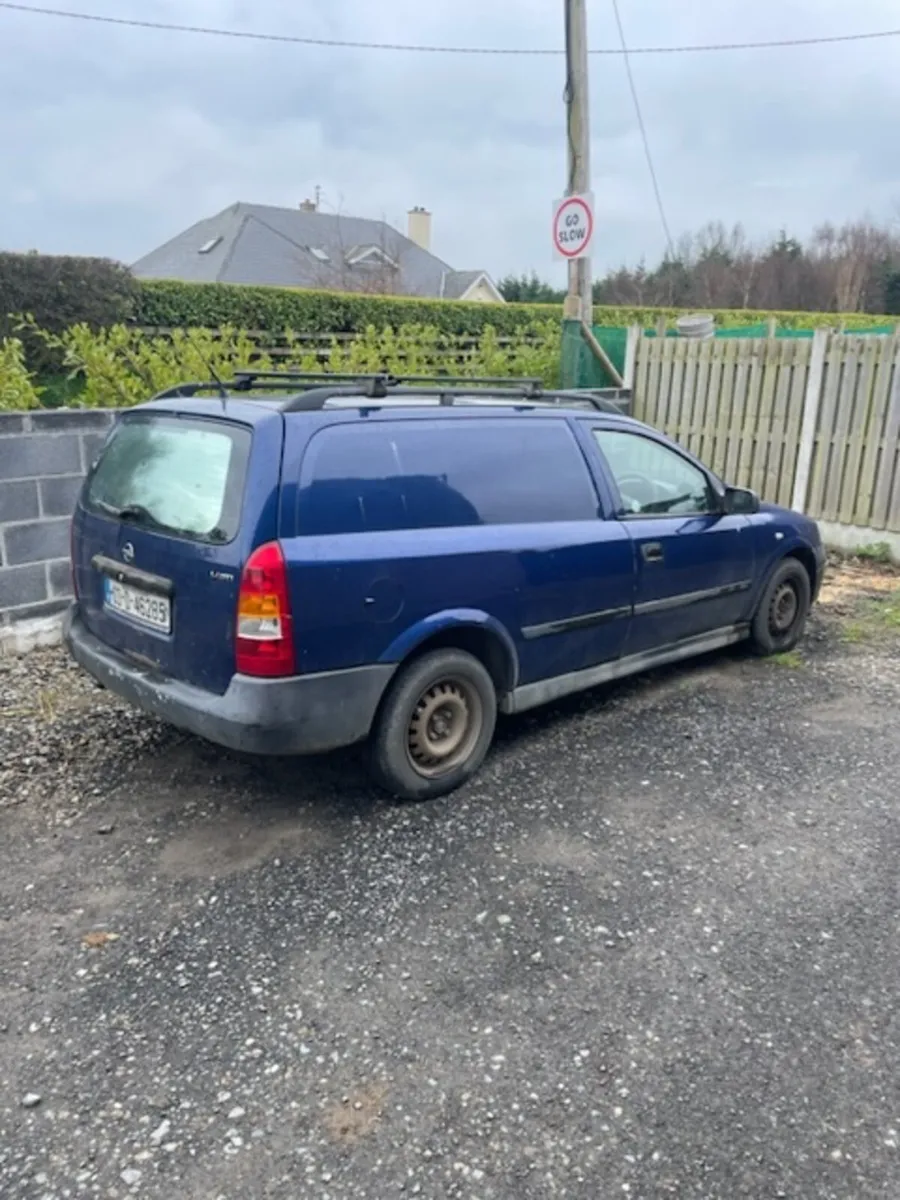 Spares or repair Opel Astra van - Image 2