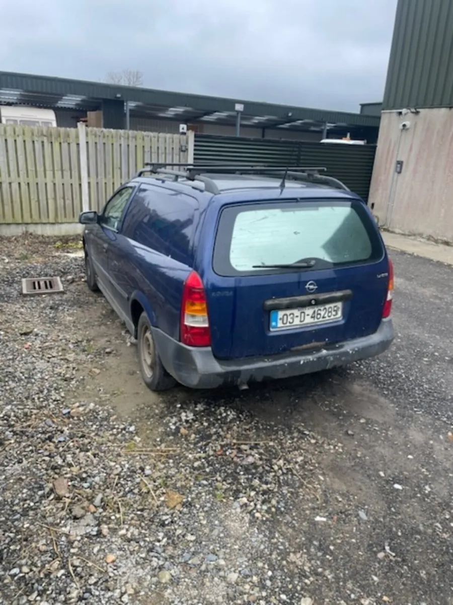 Spares or repair Opel Astra van - Image 3