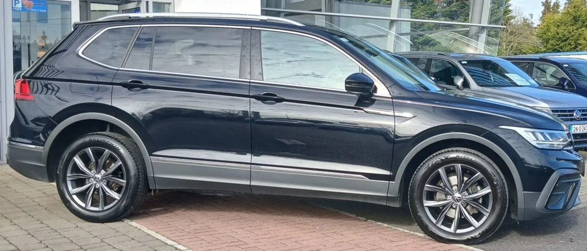 Volkswagen Tiguan Allspace Life 2.0 TDI 150HP  au - Image 2