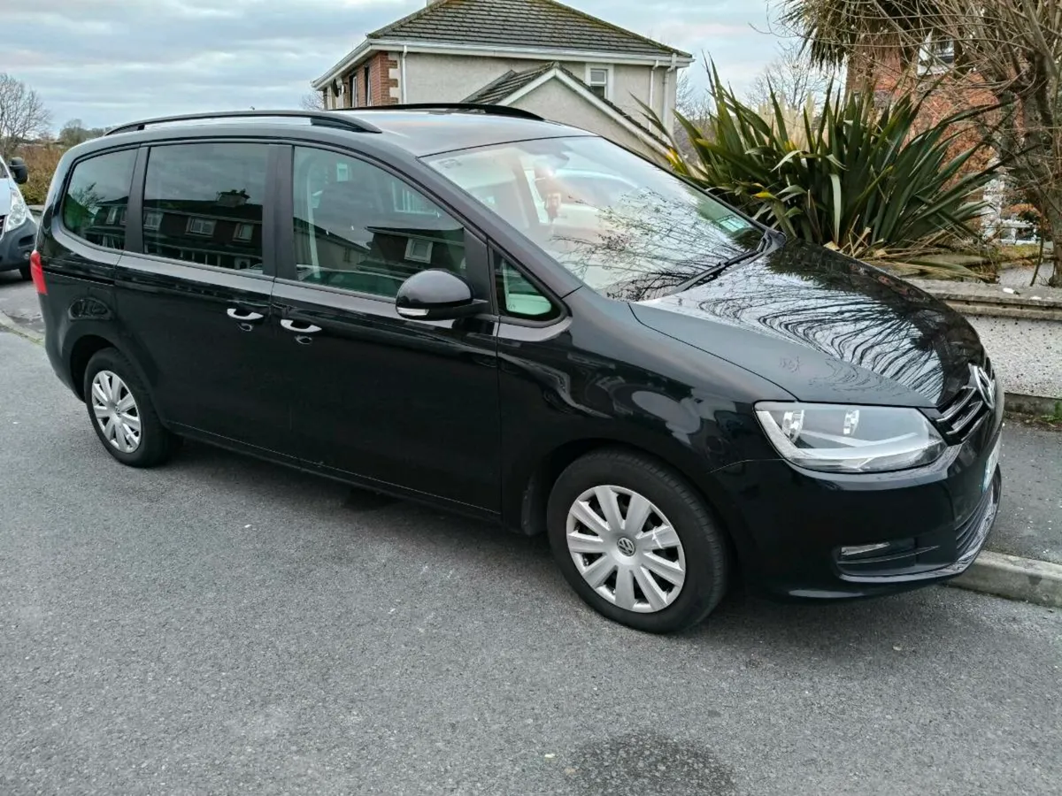 Volkswagen Sharan - Image 1