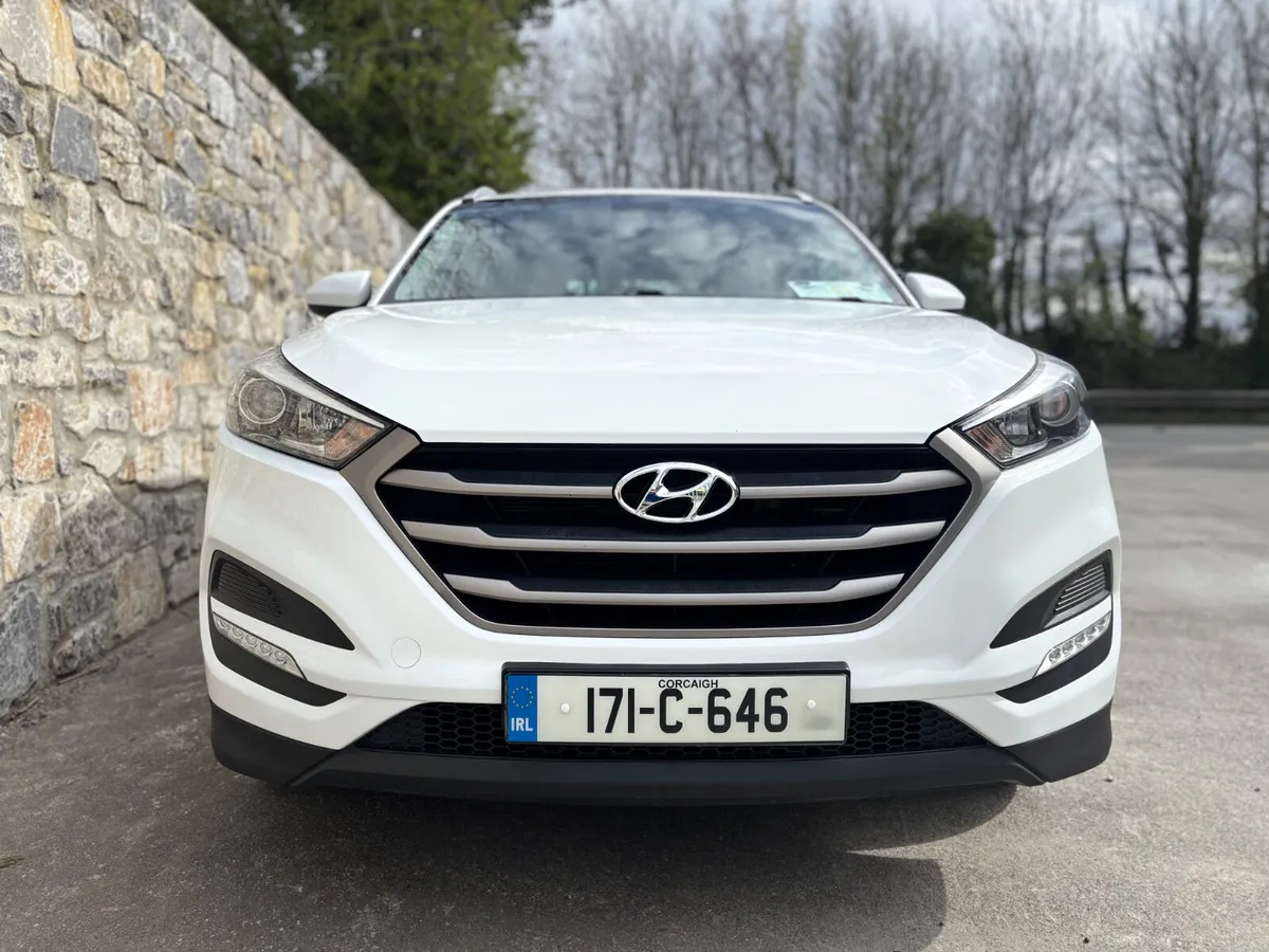 Hyundai Tucson 2017 Low Miles Ncted High specs - Image 2