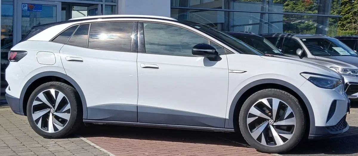 Volkswagen ID.4 Pro 1st Edition 204HP Auto  fully - Image 2