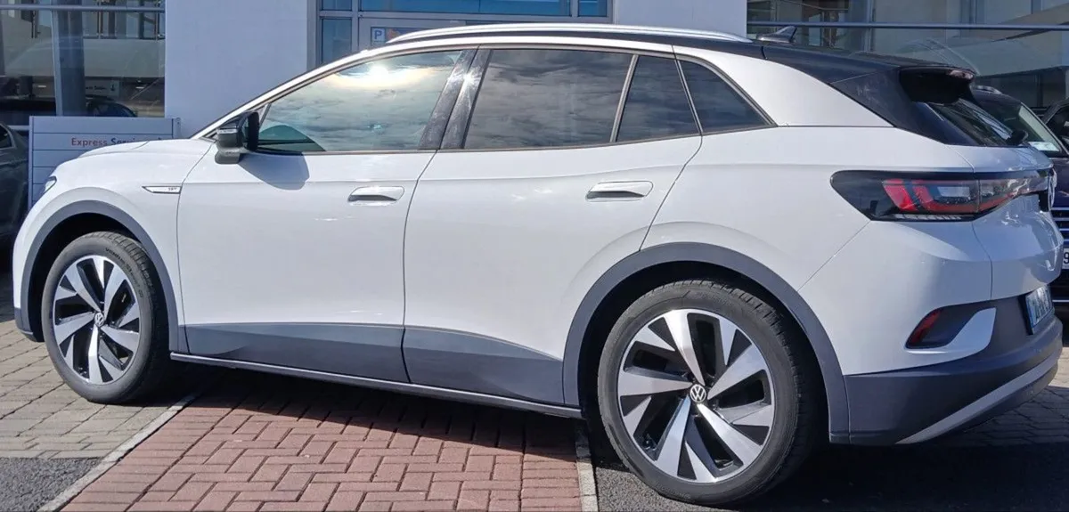 Volkswagen ID.4 Pro 1st Edition 204HP Auto  fully - Image 4