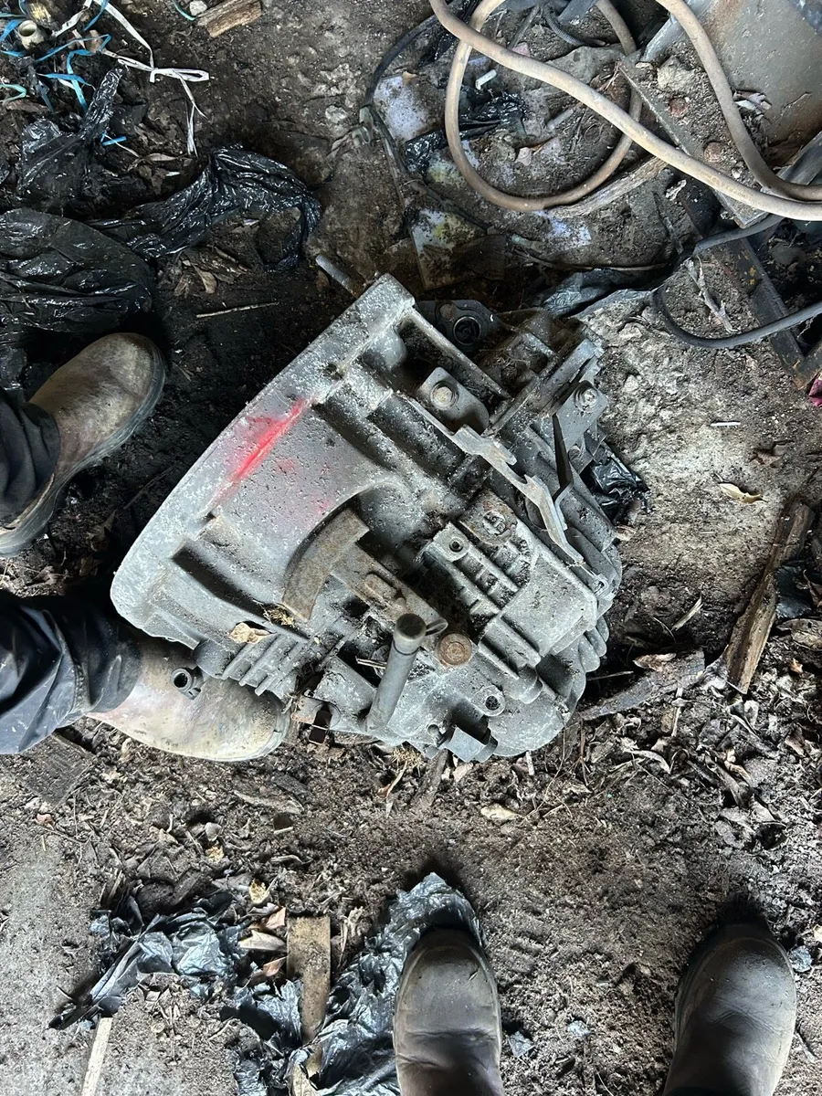 Gear boxes - Image 1
