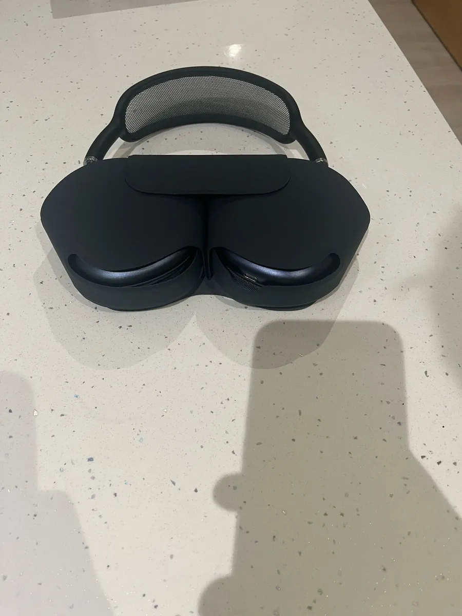 AirPod Max Midnight Black - Image 2