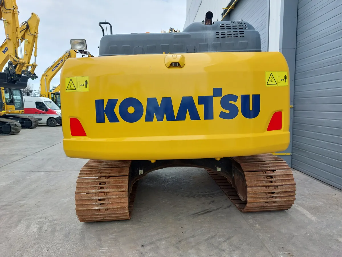 Komatsu PC210LC-11 - Image 4
