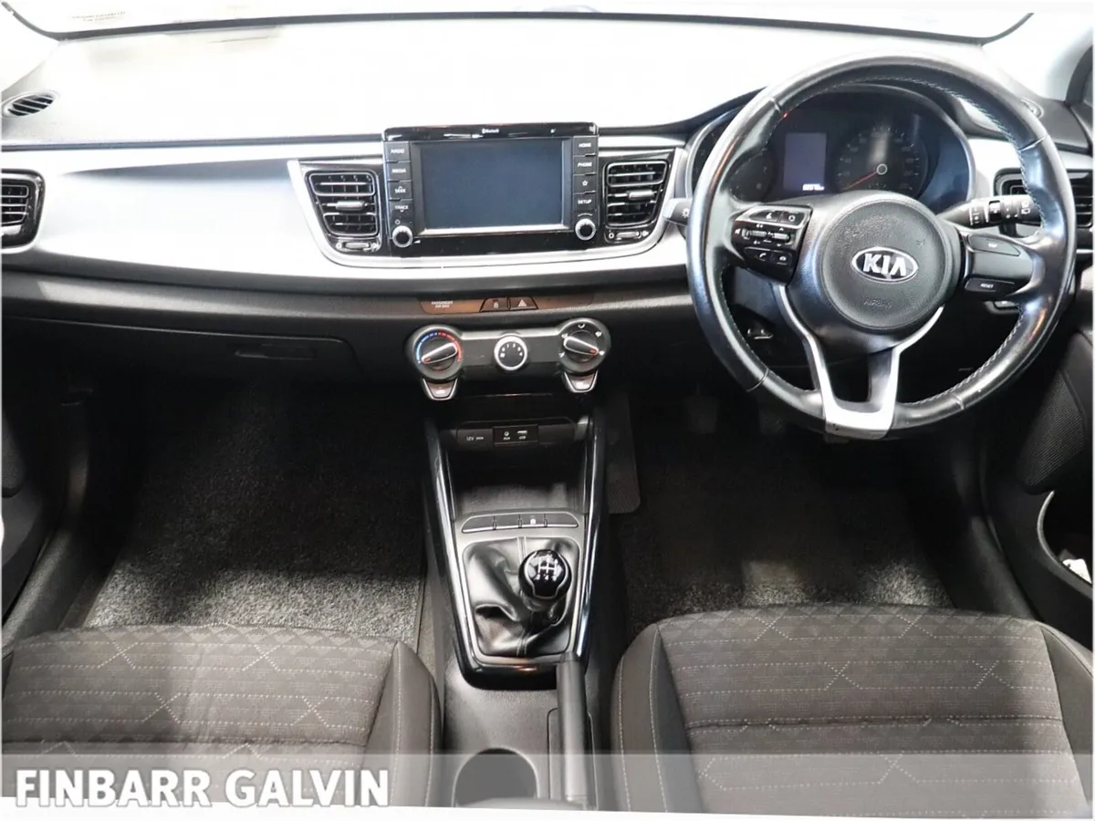 Kia Rio 1.2 PETROL - Image 4