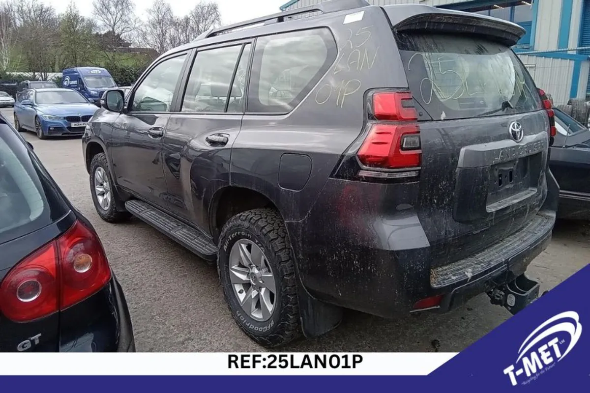 2023 TOYOTA LAND CRUISER BREAKING FOR PARTS - Image 3