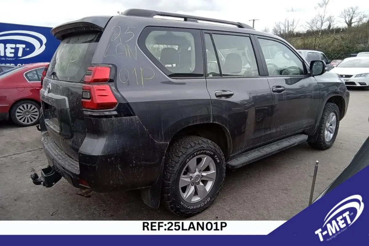 2023 TOYOTA LAND CRUISER BREAKING FOR PARTS - Image 4