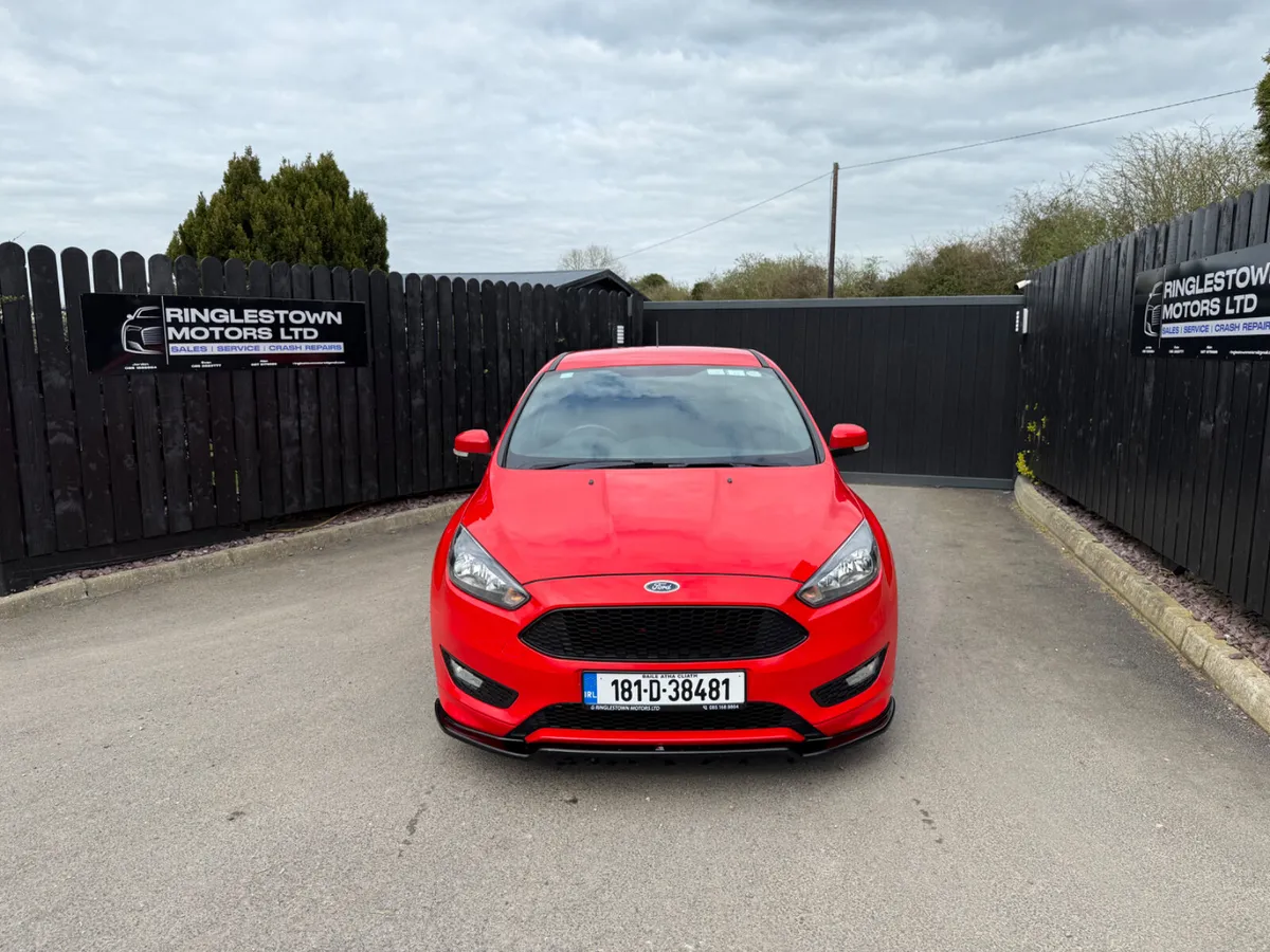 2018 Ford Focus ST Line - Image 2