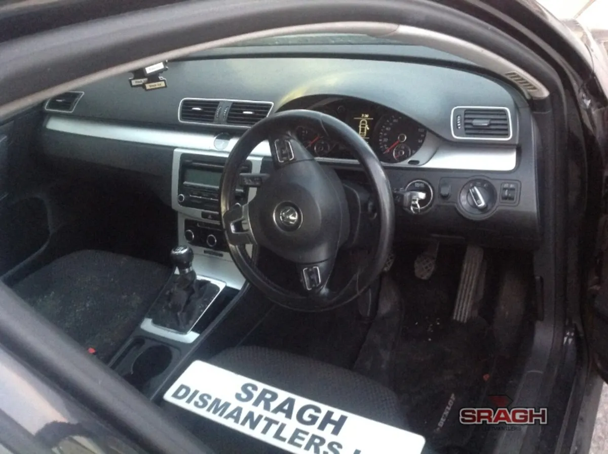 VOLKSWAGEN PASSAT COLLECTION - Image 4