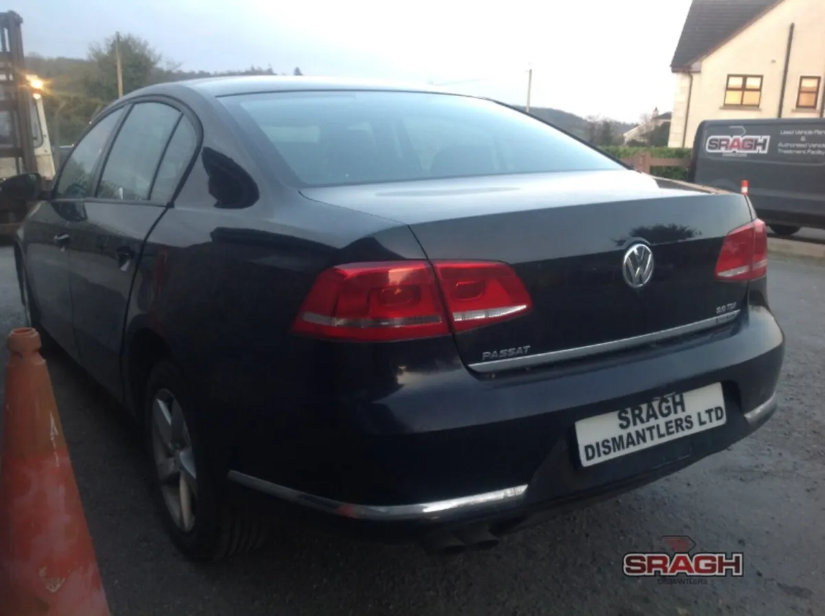 VOLKSWAGEN PASSAT COLLECTION - Image 3